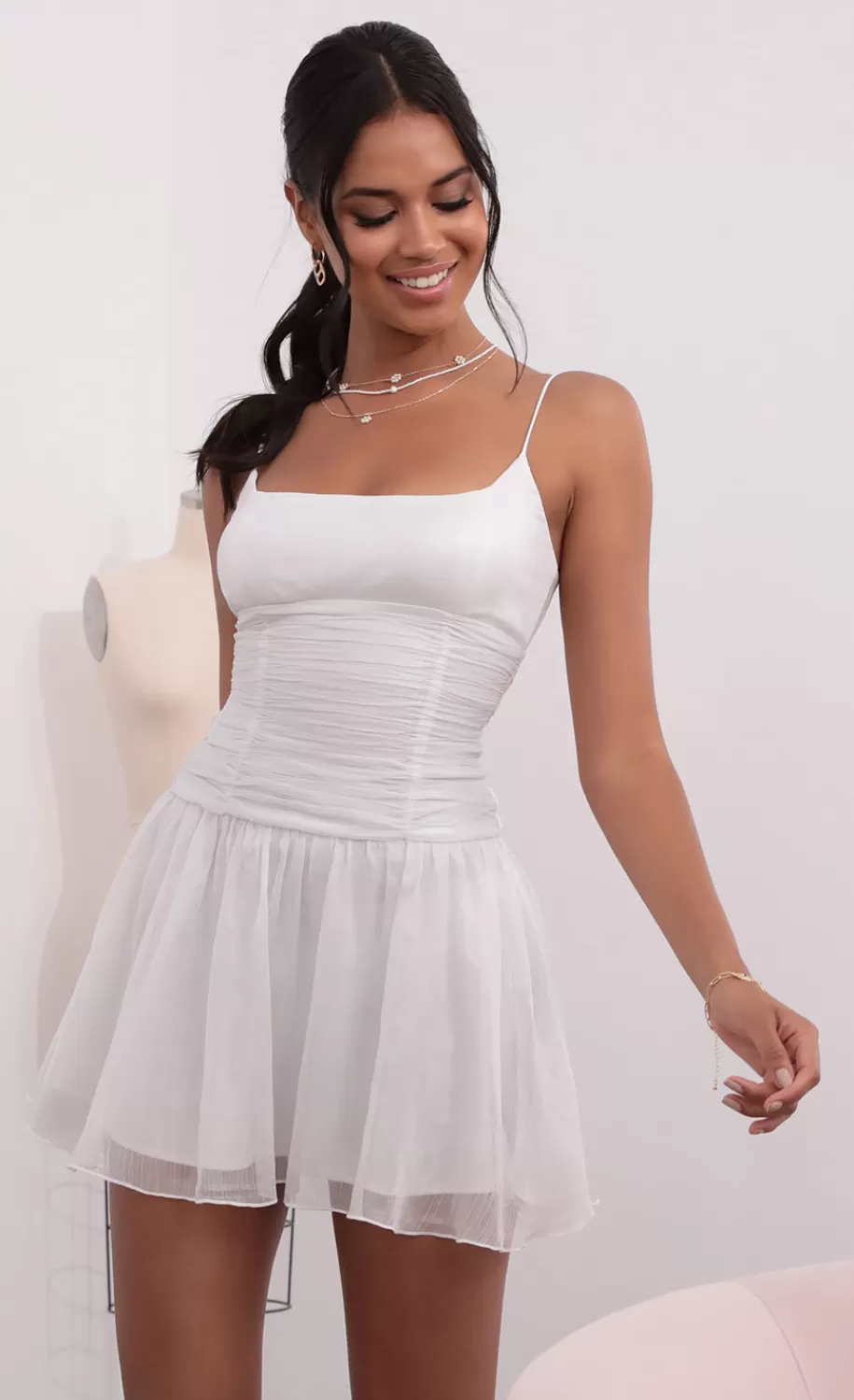 Ruched Waist Chiffon Dress In White^LUCY IN THE SKY Store